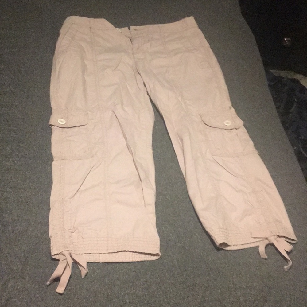 Khaki/Cream Cargo Capris